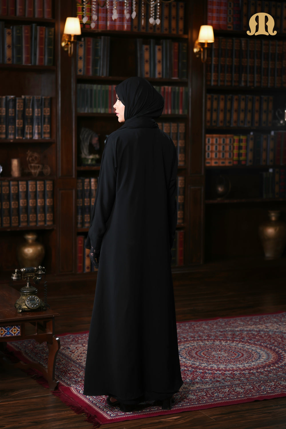 Kaia Abaya Black