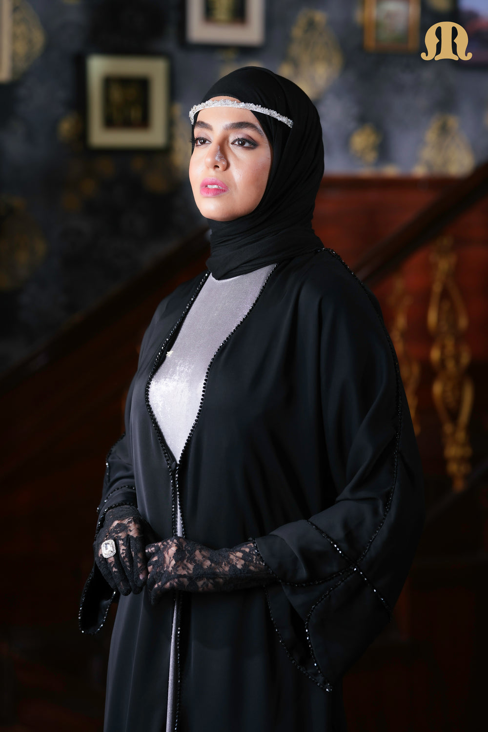 عباية نيكسا سوداء