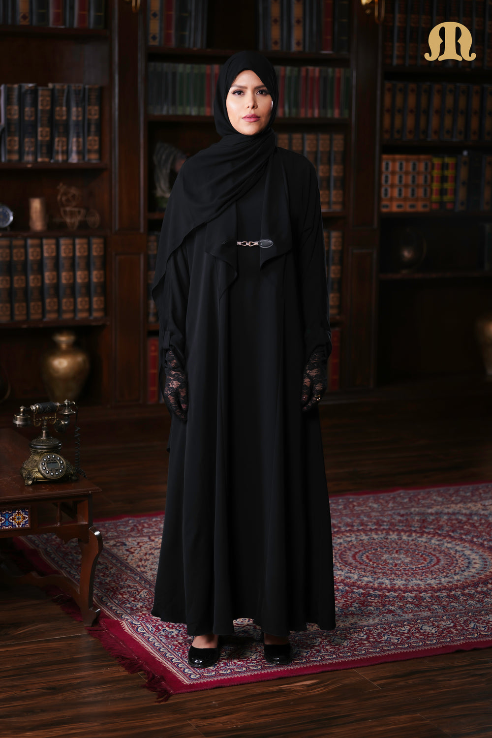 Kaia Abaya Black