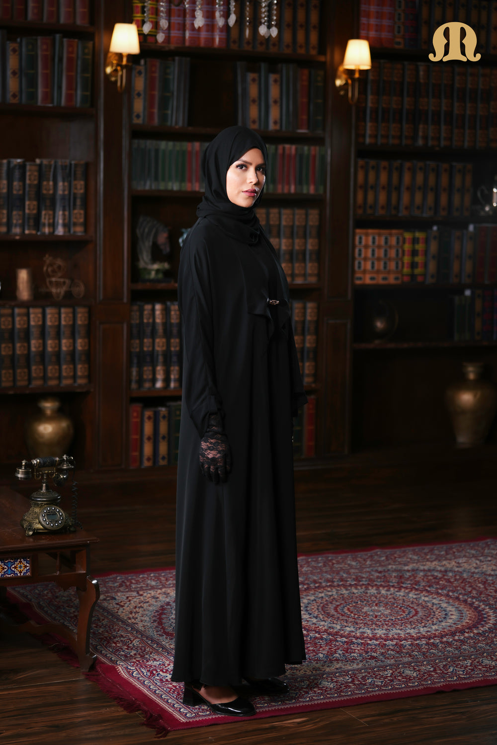 Kaia Abaya Black