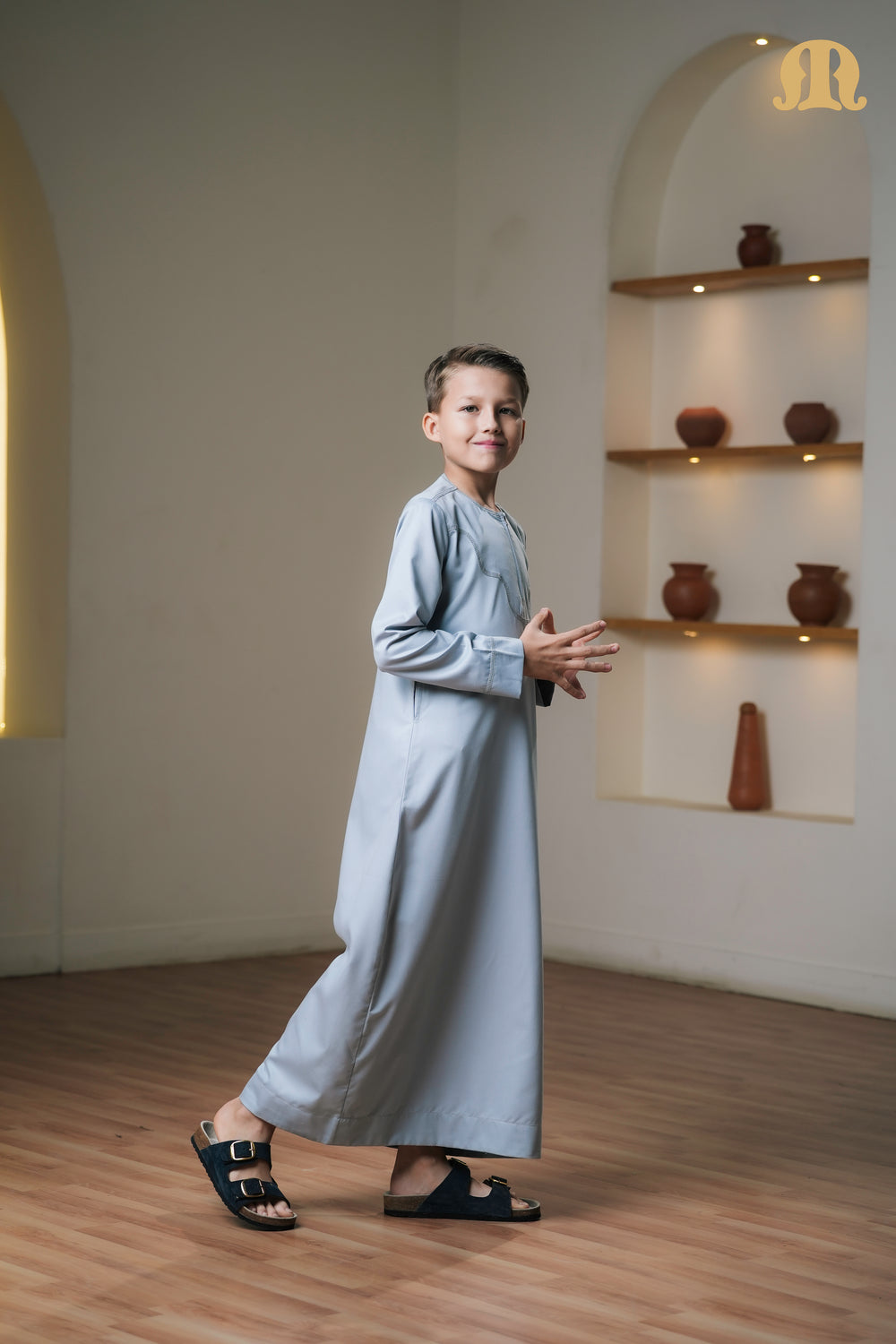 Kurvig Omani 2.0 Light Grey Thobe Kids