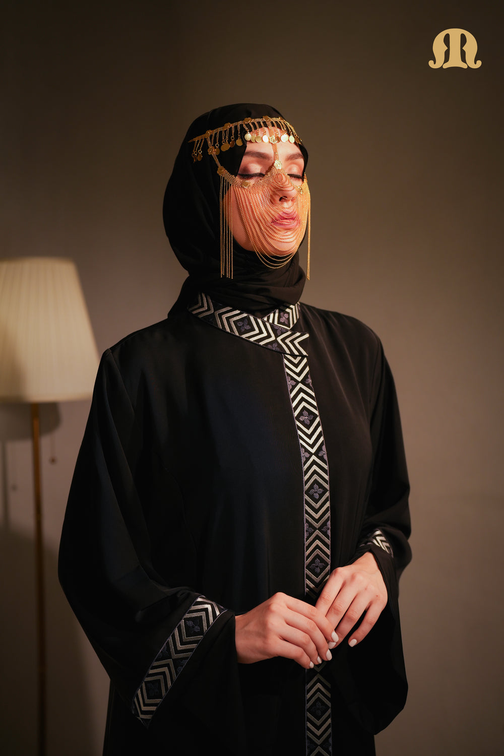 अबकार अबाया ब्लैक