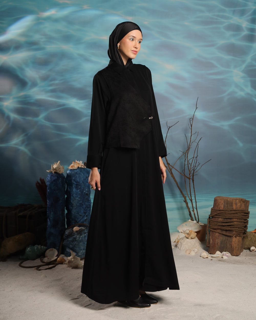 Ayaz Abaya | Black