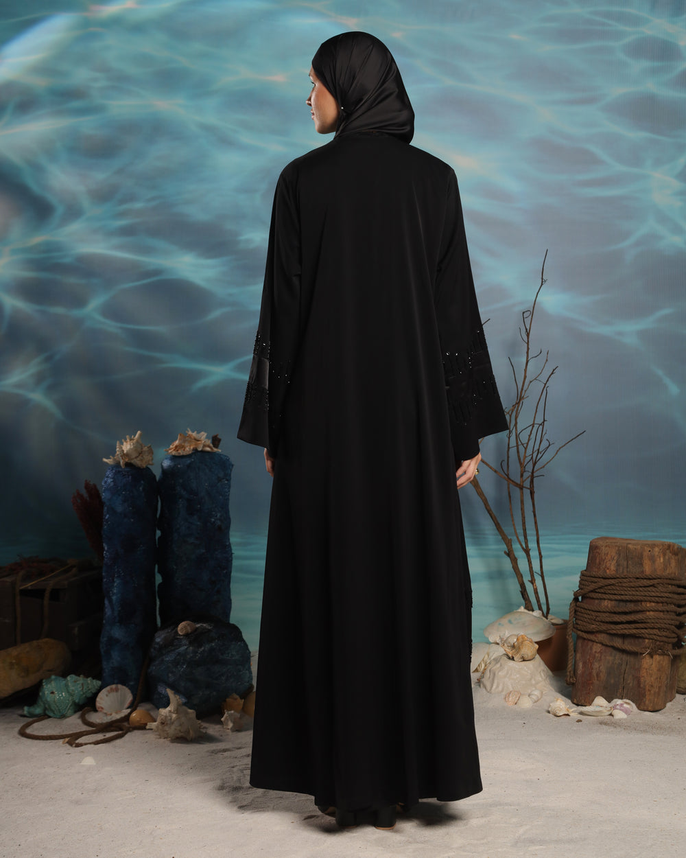 Hikari Abaya | Black