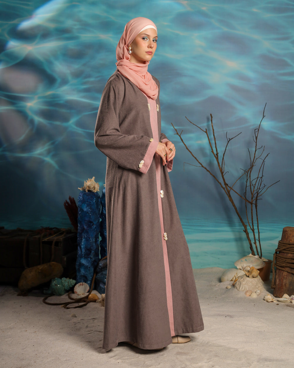 Mawji Abaya | Grey with Pink
