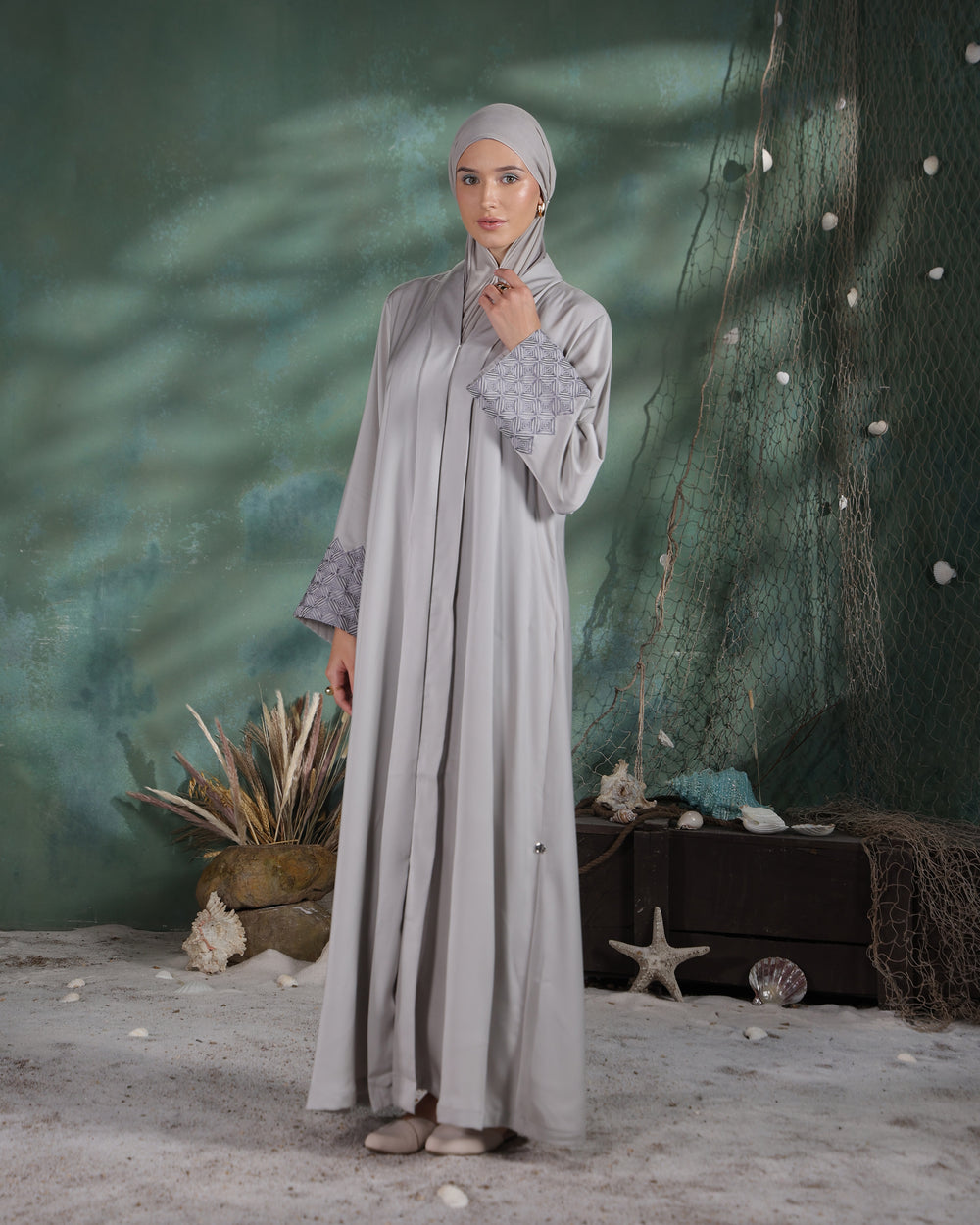 Naseem Abaya | Silver Ivory