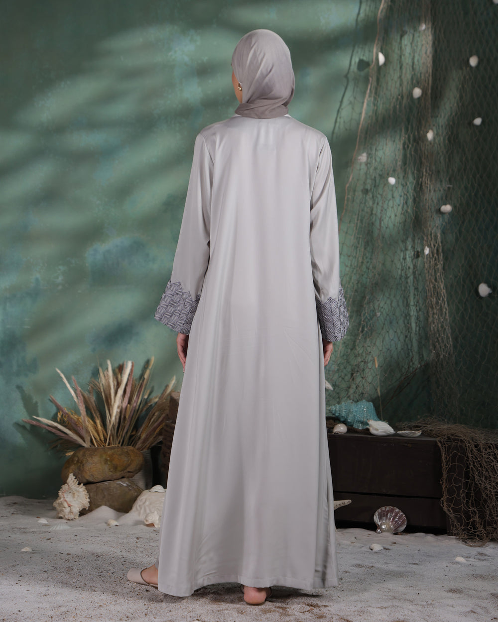 Naseem Abaya | Silver Ivory