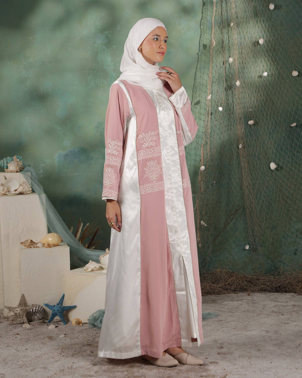 Yuki Abaya | Blush Pink & White