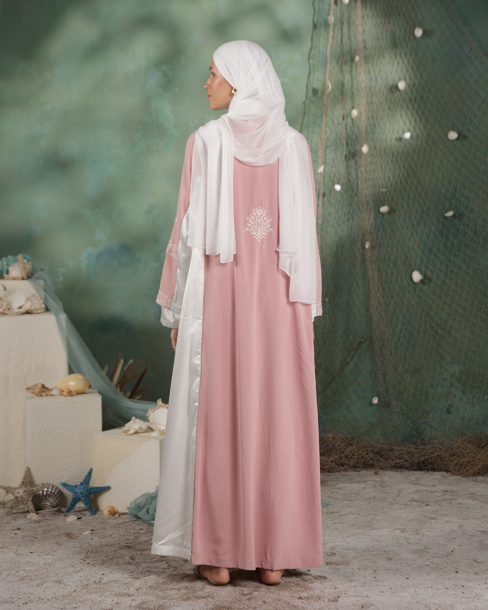 Yuki Abaya | Blush Pink & White