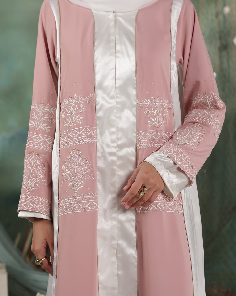 Yuki Abaya | Blush Pink & White