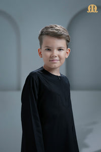 कुर्विग ओमानी ब्लैक बॉयज़ थोब