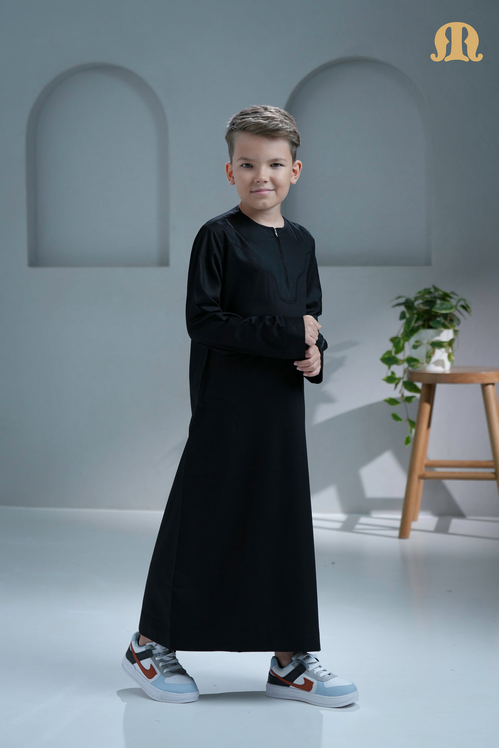 Kurvig Omani Black Boys Thobe