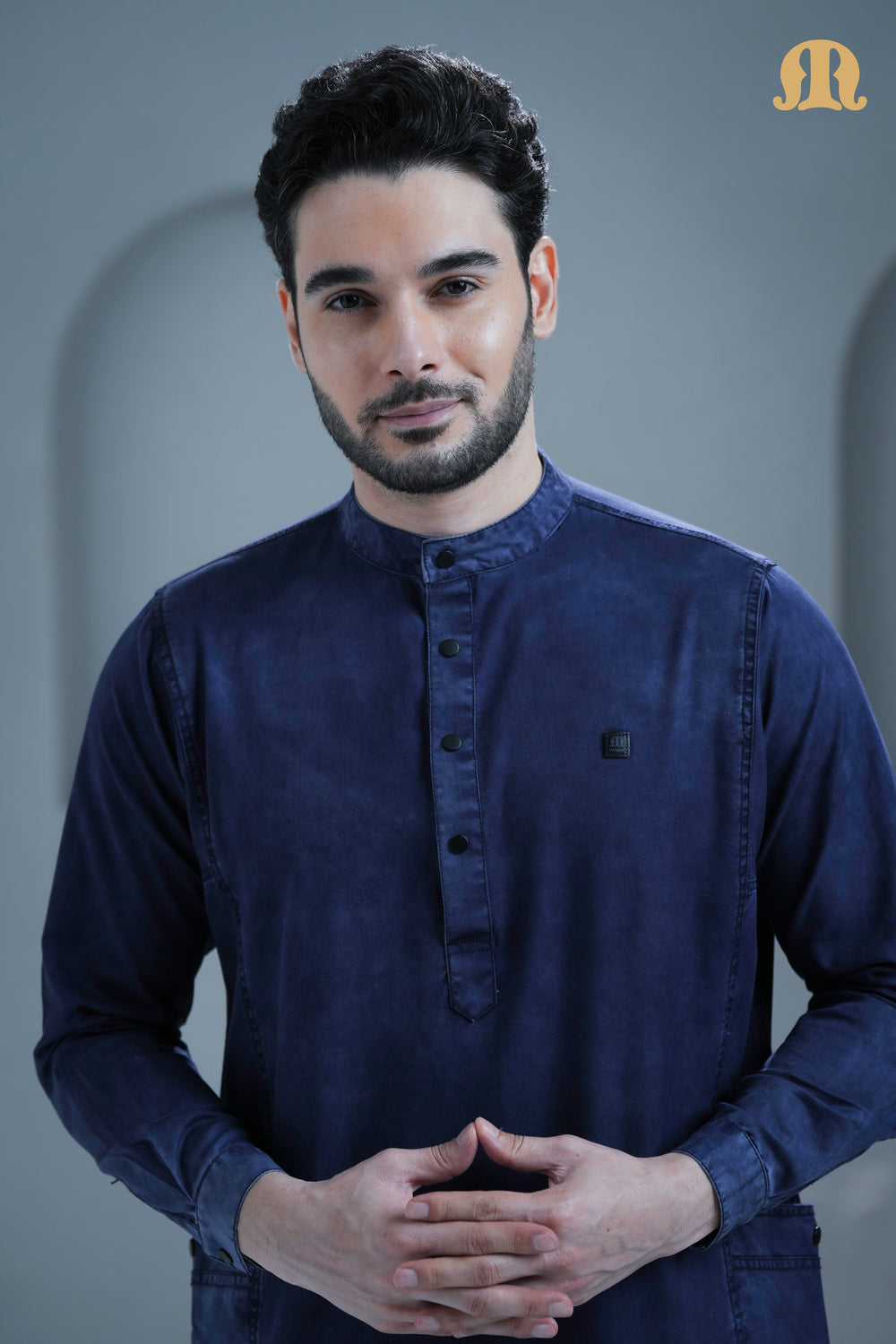 ميكونغ ثوب الدينيم الأزرق الداكن للرجال