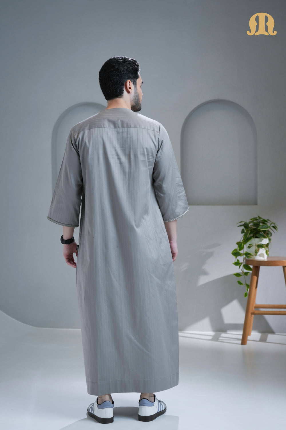 ثوب مغربي رمادي من زاغورا للرجال