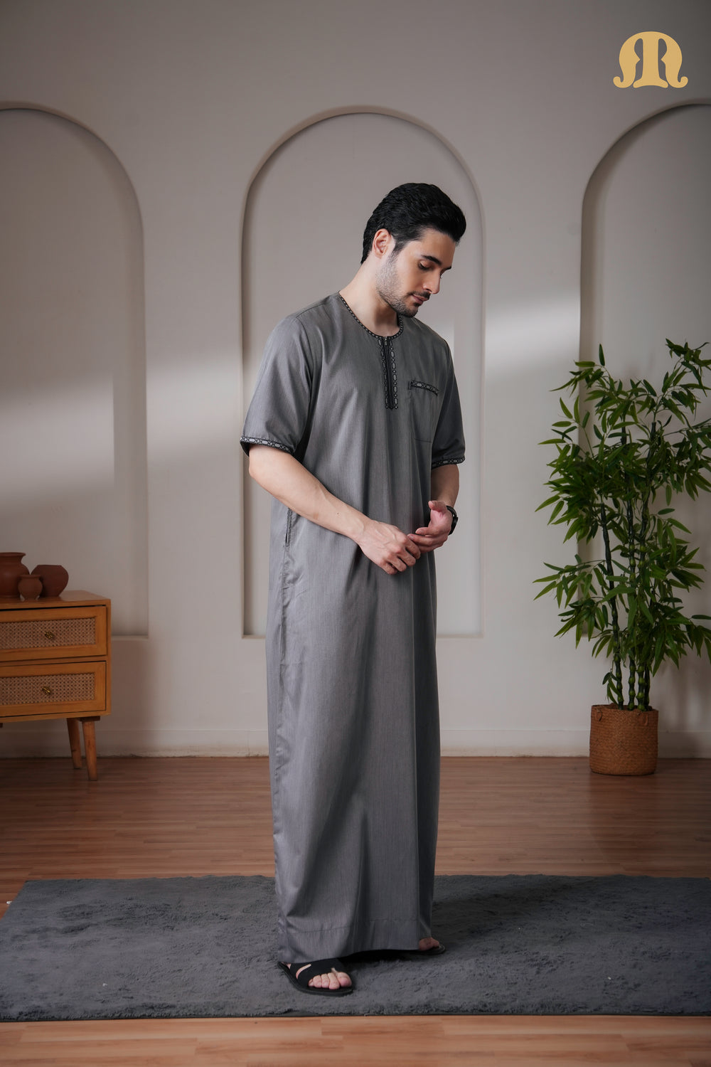 Grey Jazeb Half Sleeve Thobe Men