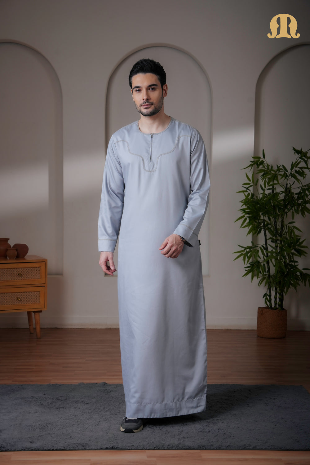 Kurvig Omani 2.0 Light Grey Thobe Mens