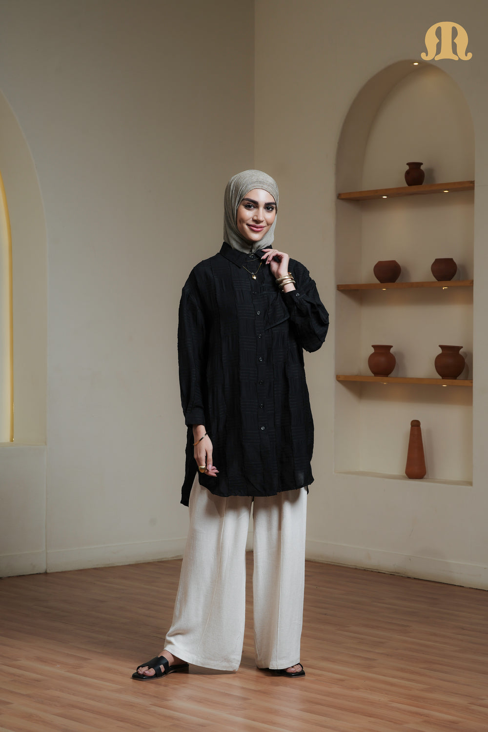 EREGANTO TUNIC BLACK