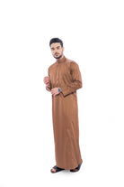 Kurvig Saudi Brown Thobe Men - Mashroo