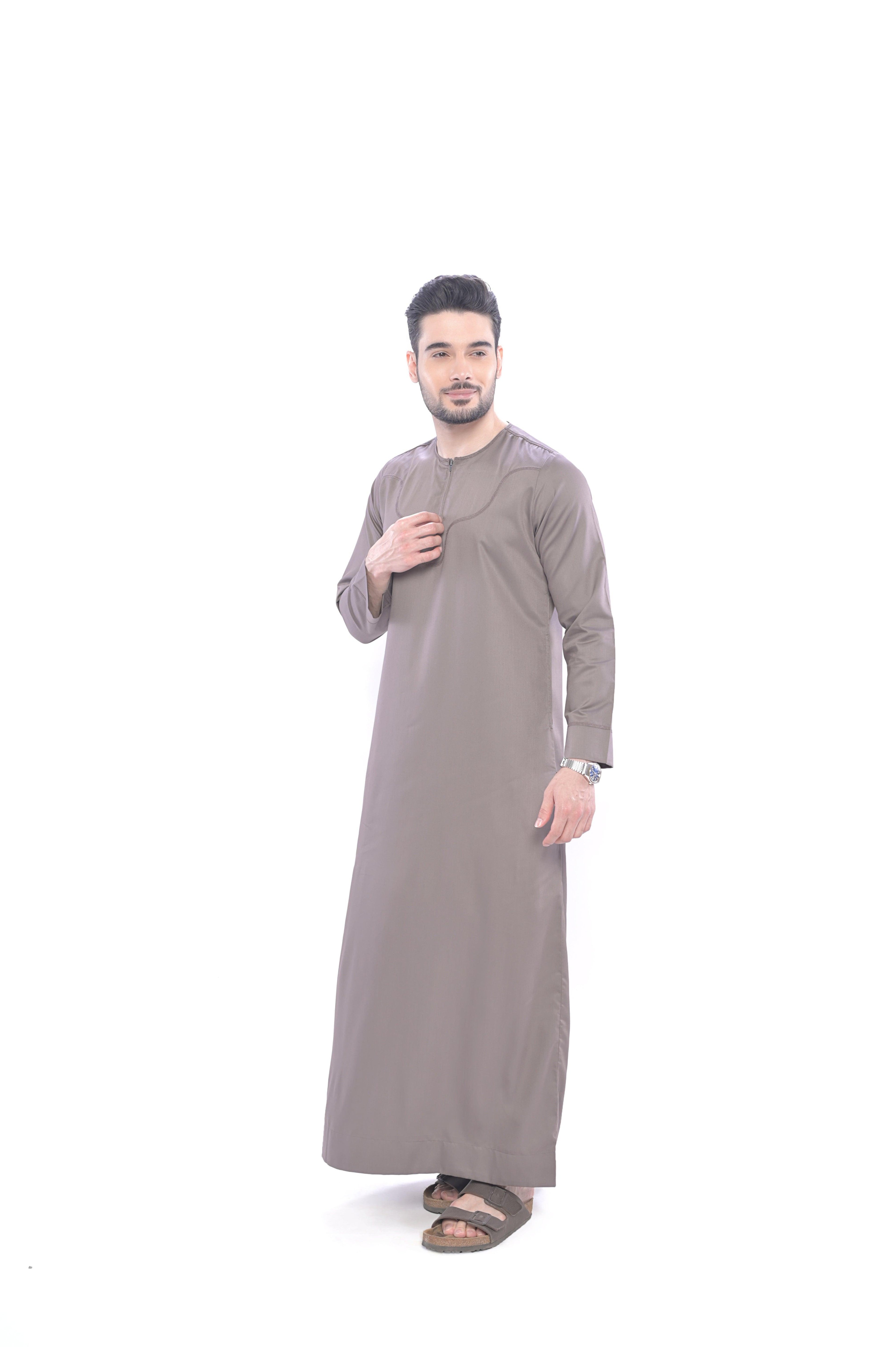 Kurvig Omani Brown Thobe Men - Mashroo